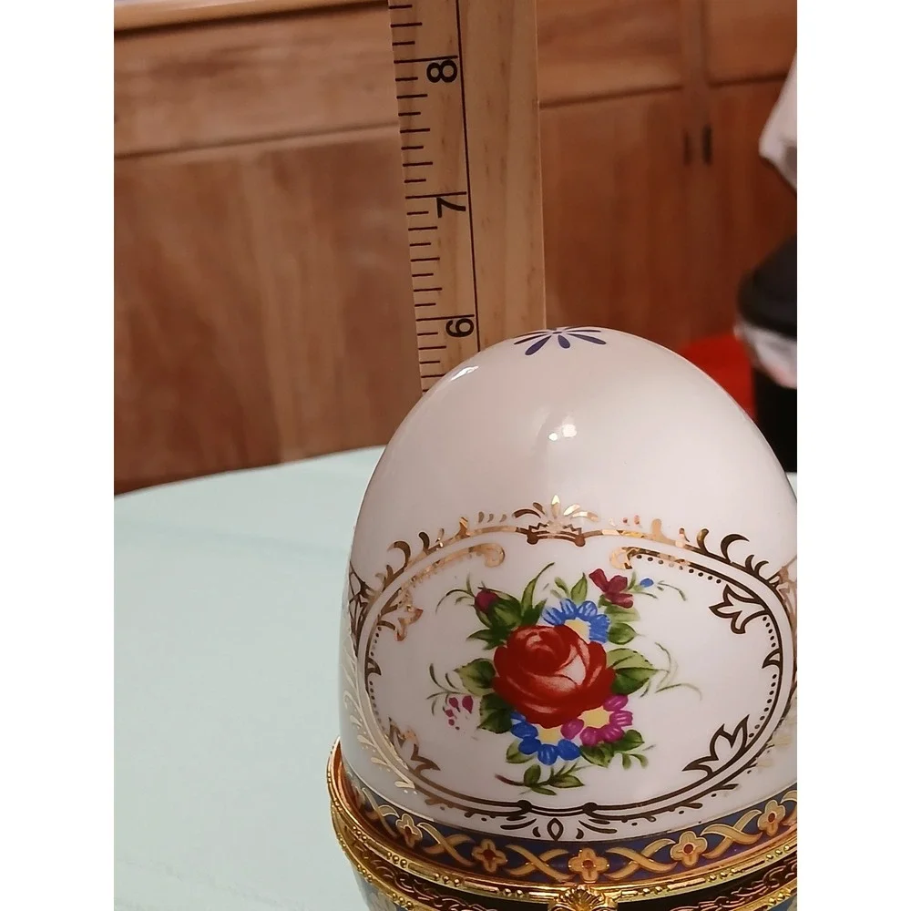 Decorative Porcelain Egg‎ Trinket Box Hinged Rose Floral Gold Accent